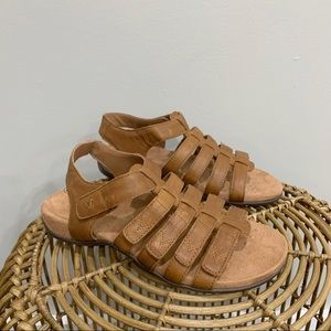 Vionic Harissa Strappy Leather Sandals